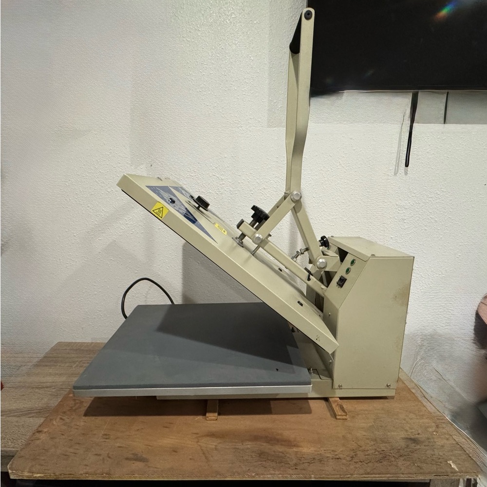 MIGHTY PRESS Model # MCL2 16”x 20” Large Format Heat Press Machine